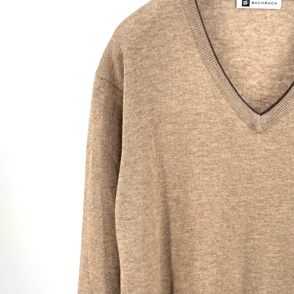 Bachrach Men’s Wool Silk Blend Tan with Brown Accents V-Neck Sweater Size L